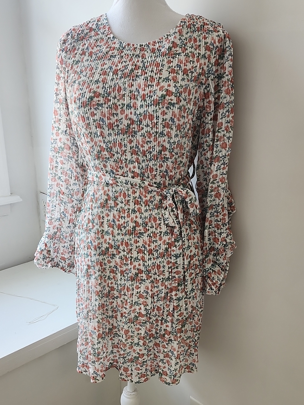 Ivy City Chloe dress Pleated Sequins XS NWT NEW